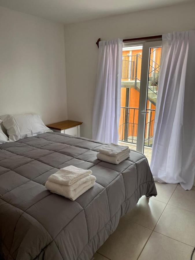 Hostel Los Cormoranes Ushuaia Buitenkant foto