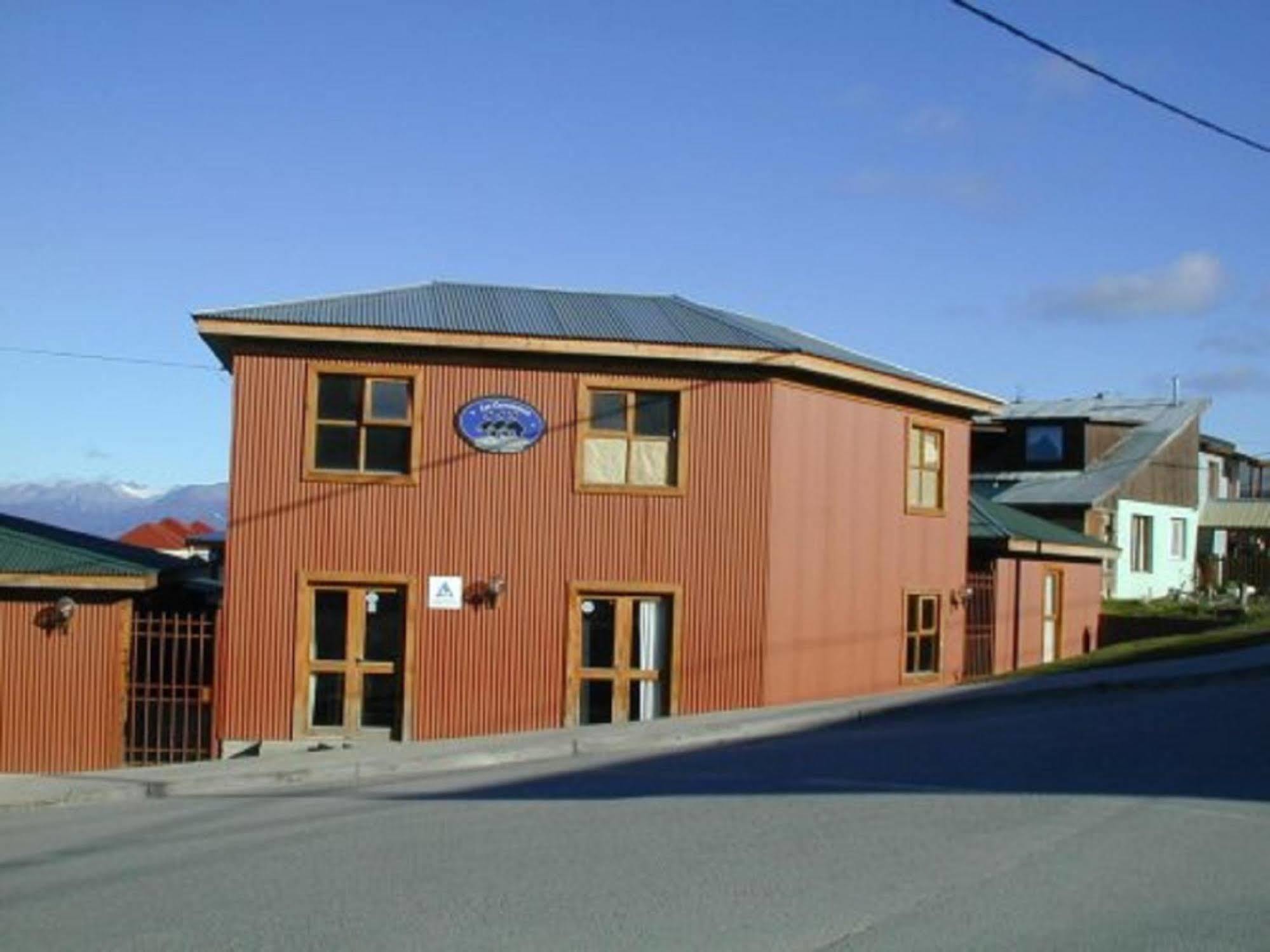 Hostel Los Cormoranes Ushuaia Buitenkant foto