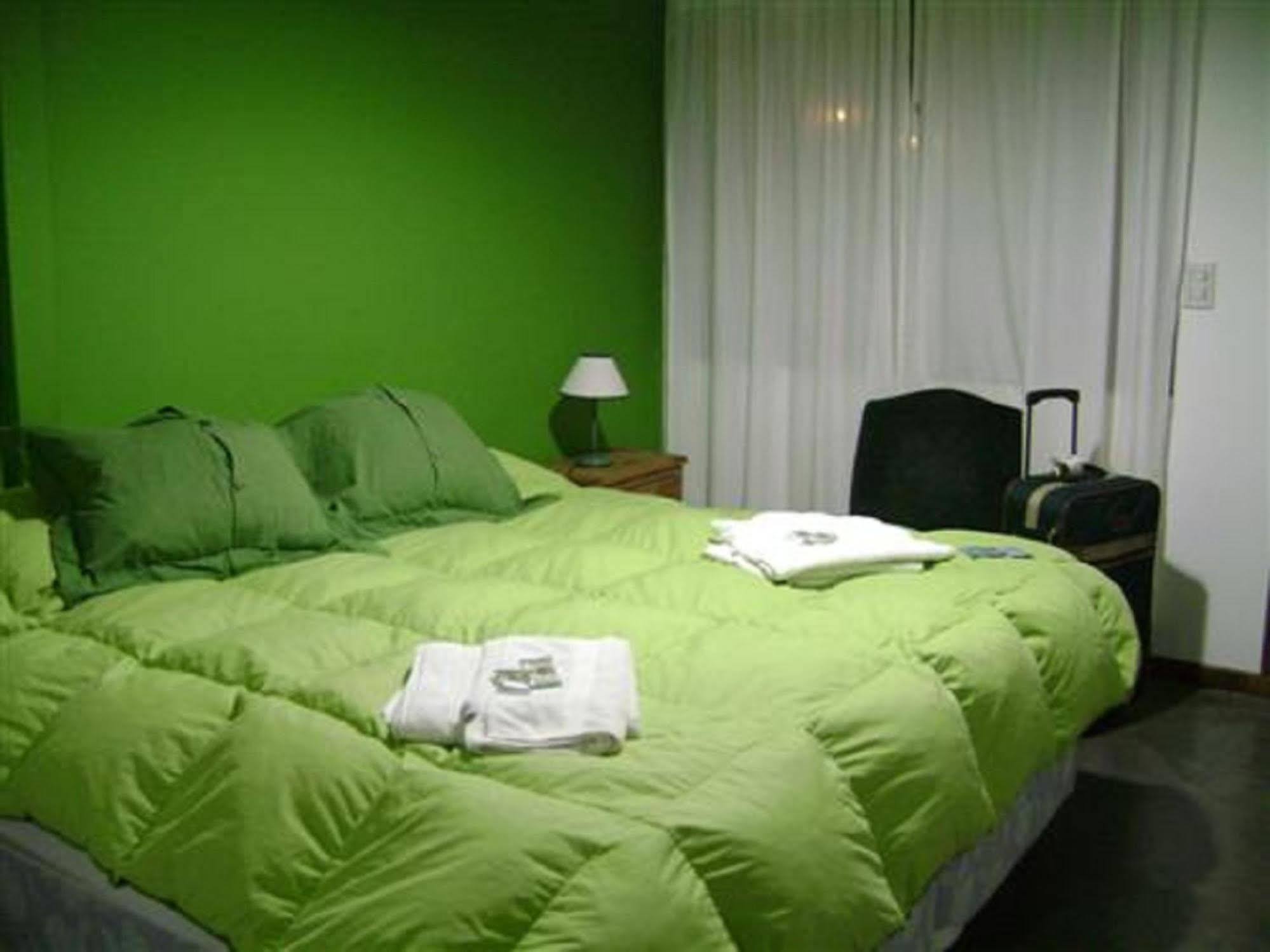 Hostel Los Cormoranes Ushuaia Buitenkant foto